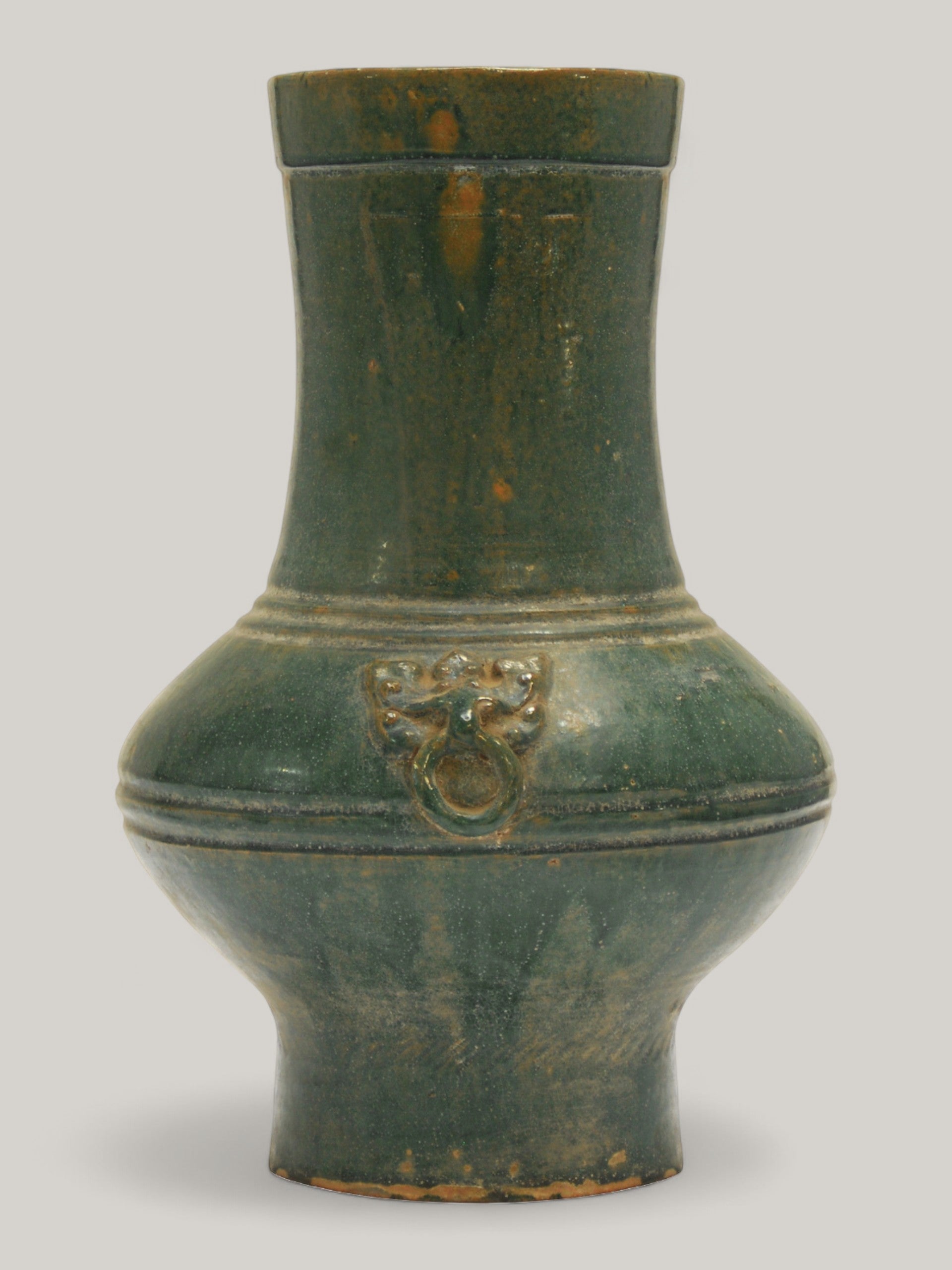 Han Style Jar with Lion, Short Neck