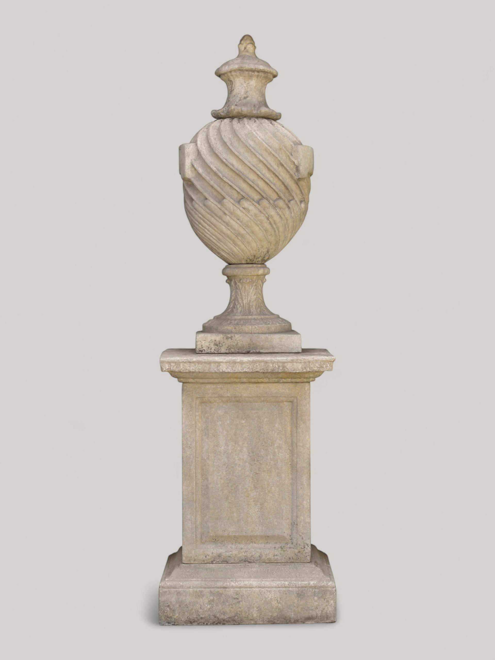 Venetian Finial